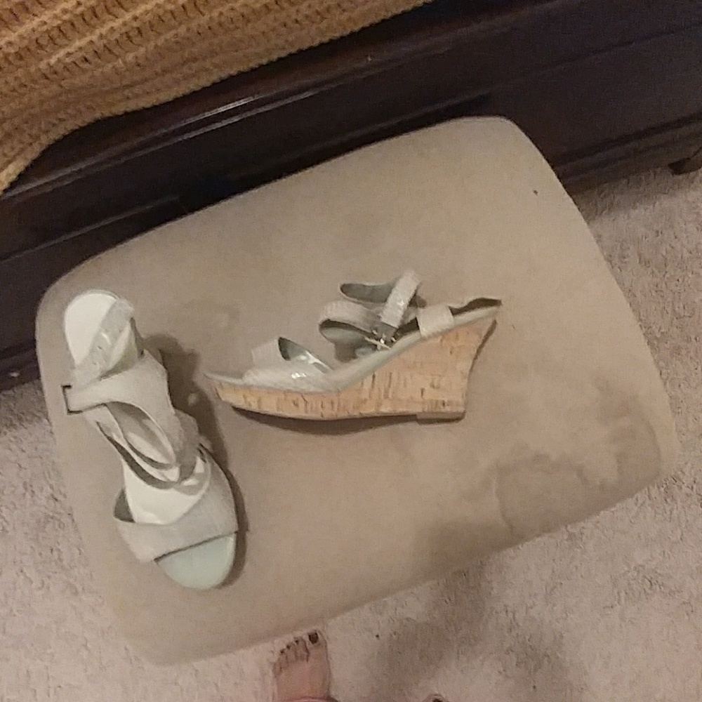 Shoes - Picture 2 of 3